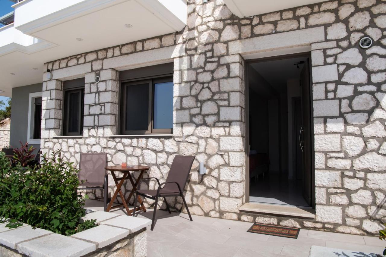 Melikiron Luxury Apartments Agios Nikitas Exterior photo